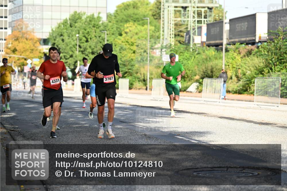 06.09.2026 - CURREX Alsterlauf Dr. Thomas Lammeyer http://msf.ph/oto/10124810 06.09.2026 09:42:14 Laufen 6243, 4331, 3767 meine-sportfotos.de