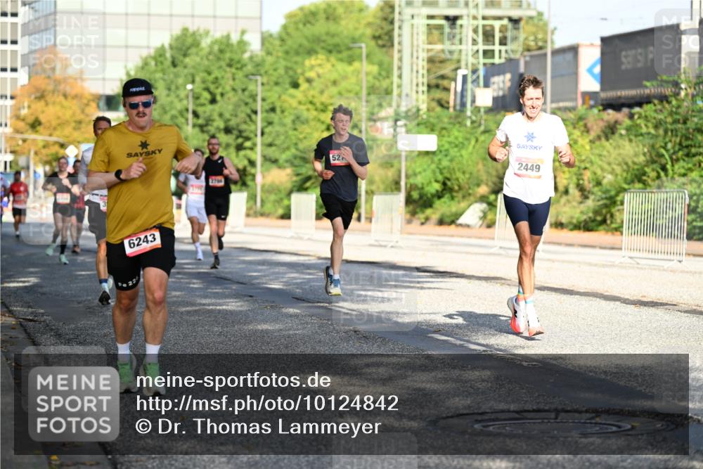 06.09.2026 - CURREX Alsterlauf Dr. Thomas Lammeyer http://msf.ph/oto/10124842 06.09.2026 09:42:19 Laufen 6243, 2706, 52, 2449 meine-sportfotos.de