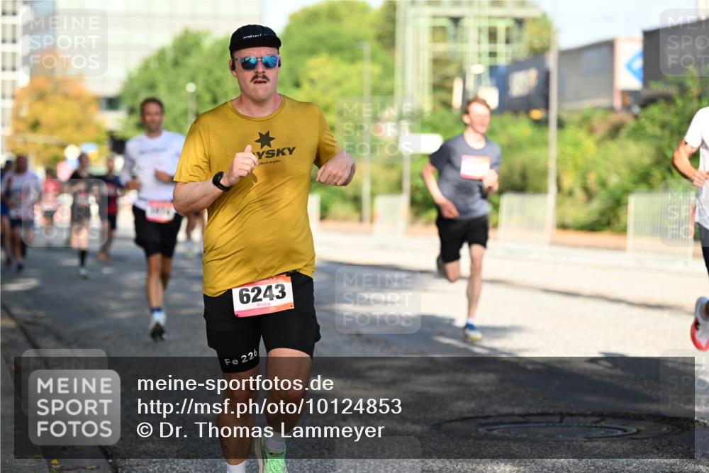 06.09.2026 - CURREX Alsterlauf Dr. Thomas Lammeyer http://msf.ph/oto/10124853 06.09.2026 09:42:20 Laufen 6243, 226 meine-sportfotos.de