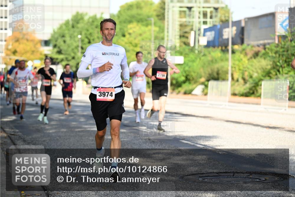 06.09.2026 - CURREX Alsterlauf Dr. Thomas Lammeyer http://msf.ph/oto/10124866 06.09.2026 09:42:22 Laufen 3974, 2786 meine-sportfotos.de