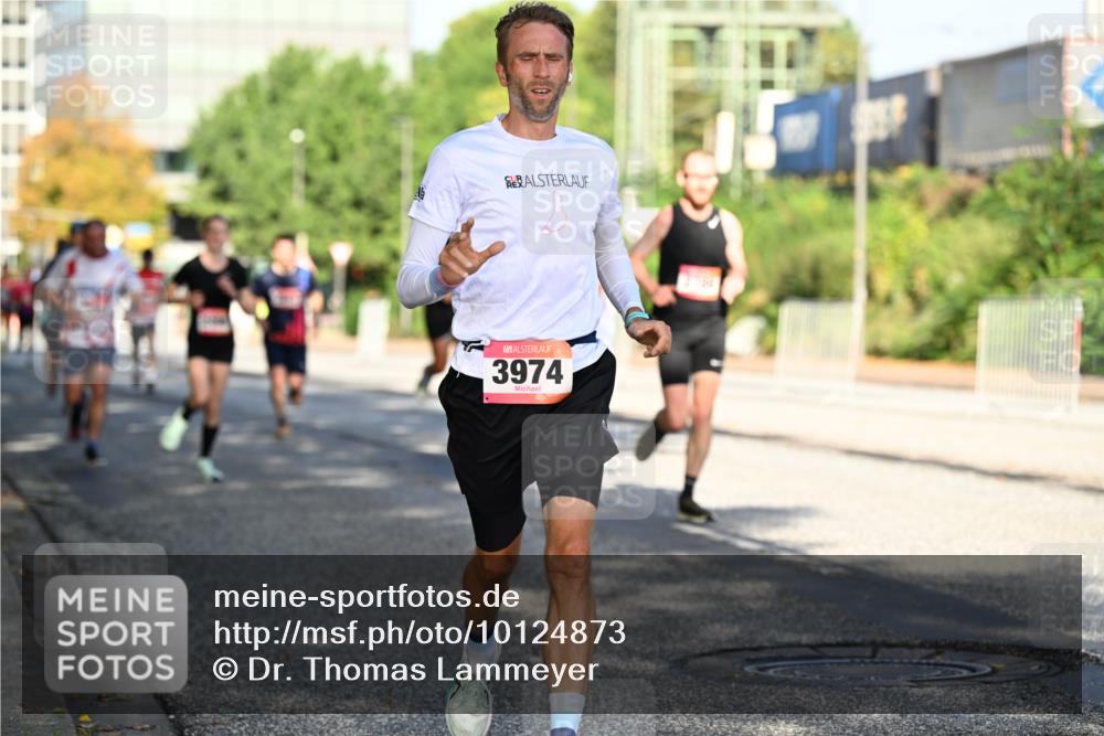 06.09.2026 - CURREX Alsterlauf Dr. Thomas Lammeyer http://msf.ph/oto/10124873 06.09.2026 09:42:23 Laufen 3974 meine-sportfotos.de