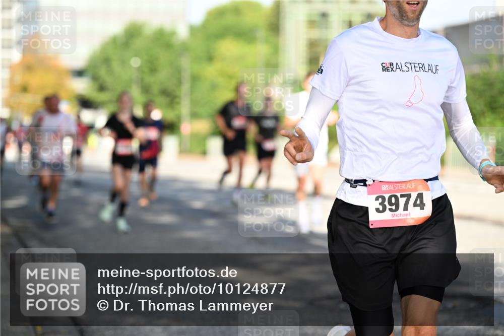 06.09.2026 - CURREX Alsterlauf Dr. Thomas Lammeyer http://msf.ph/oto/10124877 06.09.2026 09:42:24 Laufen 3974 meine-sportfotos.de