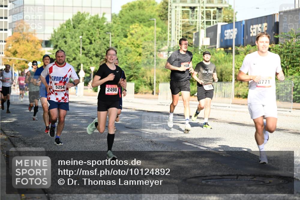 06.09.2026 - CURREX Alsterlauf Dr. Thomas Lammeyer http://msf.ph/oto/10124892 06.09.2026 09:42:25 Laufen 5254, 2498, 489, 70, 3771 meine-sportfotos.de