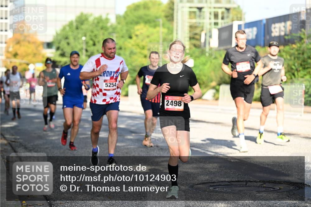 06.09.2026 - CURREX Alsterlauf Dr. Thomas Lammeyer http://msf.ph/oto/10124903 06.09.2026 09:42:26 Laufen 5254, 2498, 2489 meine-sportfotos.de