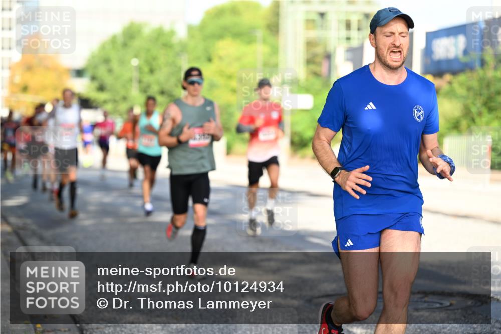 06.09.2026 - CURREX Alsterlauf Dr. Thomas Lammeyer http://msf.ph/oto/10124934 06.09.2026 09:42:29 Laufen  meine-sportfotos.de