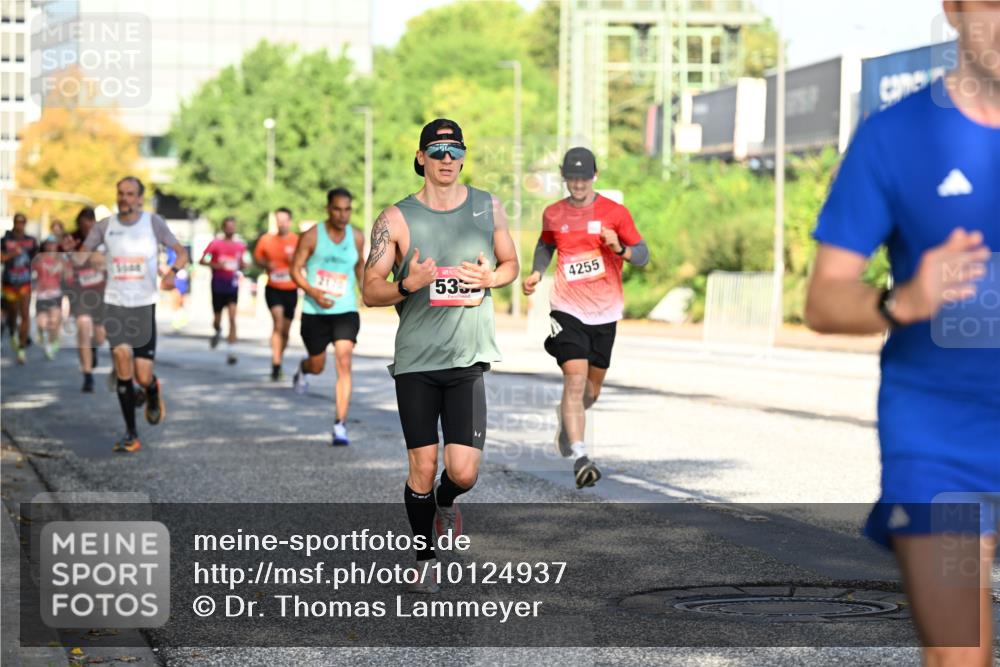 06.09.2026 - CURREX Alsterlauf Dr. Thomas Lammeyer http://msf.ph/oto/10124937 06.09.2026 09:42:29 Laufen 2170, 535, 4255 meine-sportfotos.de