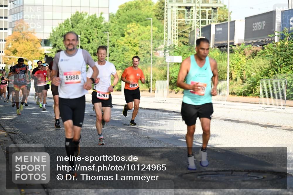 06.09.2026 - CURREX Alsterlauf Dr. Thomas Lammeyer http://msf.ph/oto/10124965 06.09.2026 09:42:32 Laufen 5988, 4891, 5887 meine-sportfotos.de