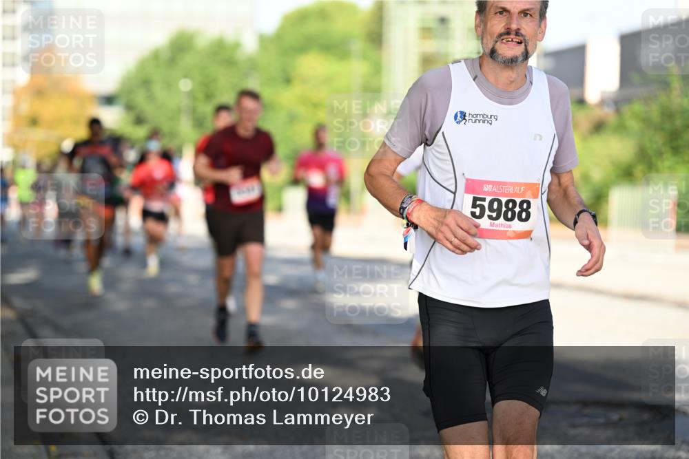 06.09.2026 - CURREX Alsterlauf Dr. Thomas Lammeyer http://msf.ph/oto/10124983 06.09.2026 09:42:34 Laufen 5988 meine-sportfotos.de