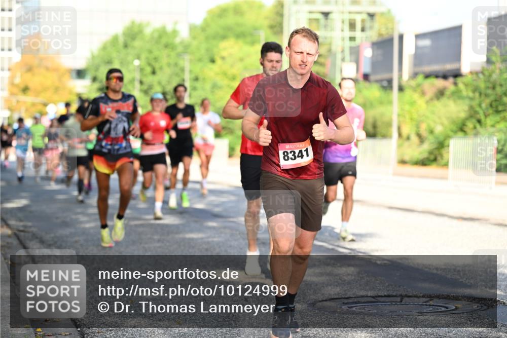 06.09.2026 - CURREX Alsterlauf Dr. Thomas Lammeyer http://msf.ph/oto/10124999 06.09.2026 09:42:35 Laufen 8341 meine-sportfotos.de
