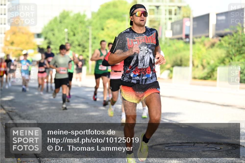 06.09.2026 - CURREX Alsterlauf Dr. Thomas Lammeyer http://msf.ph/oto/10125019 06.09.2026 09:42:37 Laufen  meine-sportfotos.de