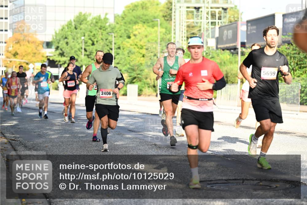 06.09.2026 - CURREX Alsterlauf Dr. Thomas Lammeyer http://msf.ph/oto/10125029 06.09.2026 09:42:38 Laufen 4982, 2406, 5699 meine-sportfotos.de