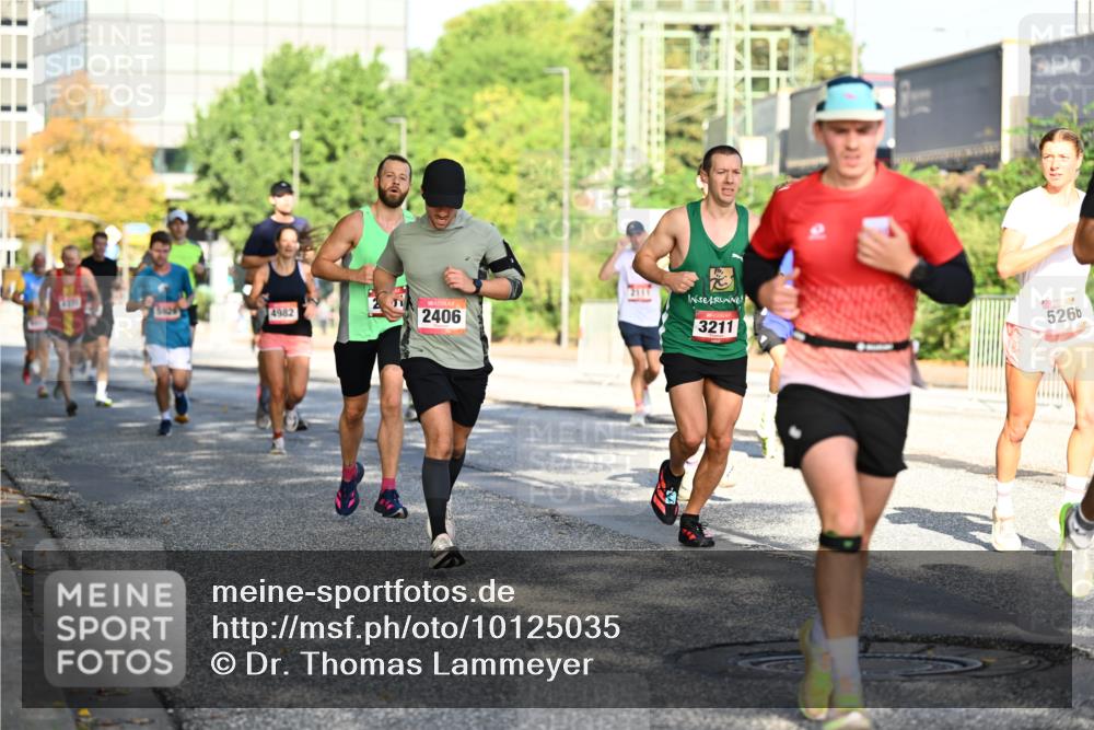 06.09.2026 - CURREX Alsterlauf Dr. Thomas Lammeyer http://msf.ph/oto/10125035 06.09.2026 09:42:39 Laufen 3429, 4982, 2406, 2111, 3211, 5266 meine-sportfotos.de