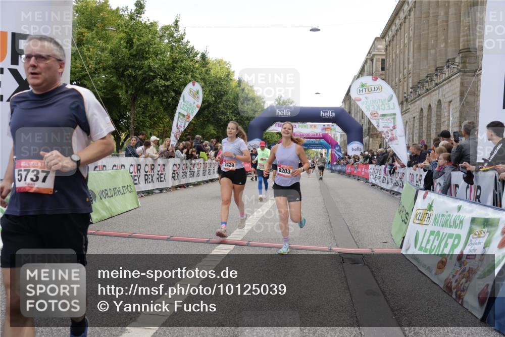 06.09.2026 - CURREX Alsterlauf Yannick Fuchs http://msf.ph/oto/10125039 06.09.2026 10:03:42 Ziel 2386, 2429, 2448, 2501, 2629, 2630, 2869, 3756, 4591, 4606, 5087, 5737, 6292, 6344, 8203, 8219, 8263, 8315, 8323 meine-sportfotos.de
