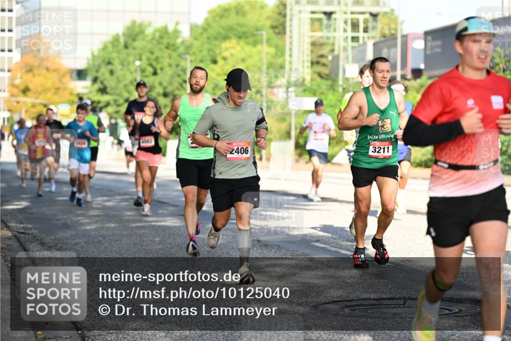06.09.2026 - CURREX Alsterlauf Dr. Thomas Lammeyer http://msf.ph/oto/10125040 06.09.2026 09:42:39 Laufen 4382, 2406, 3211 meine-sportfotos.de