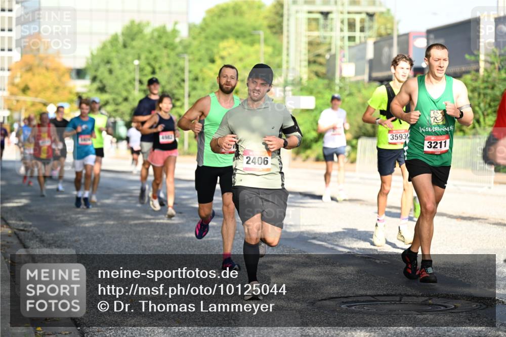 06.09.2026 - CURREX Alsterlauf Dr. Thomas Lammeyer http://msf.ph/oto/10125044 06.09.2026 09:42:40 Laufen 4342, 2406, 3593, 3211 meine-sportfotos.de