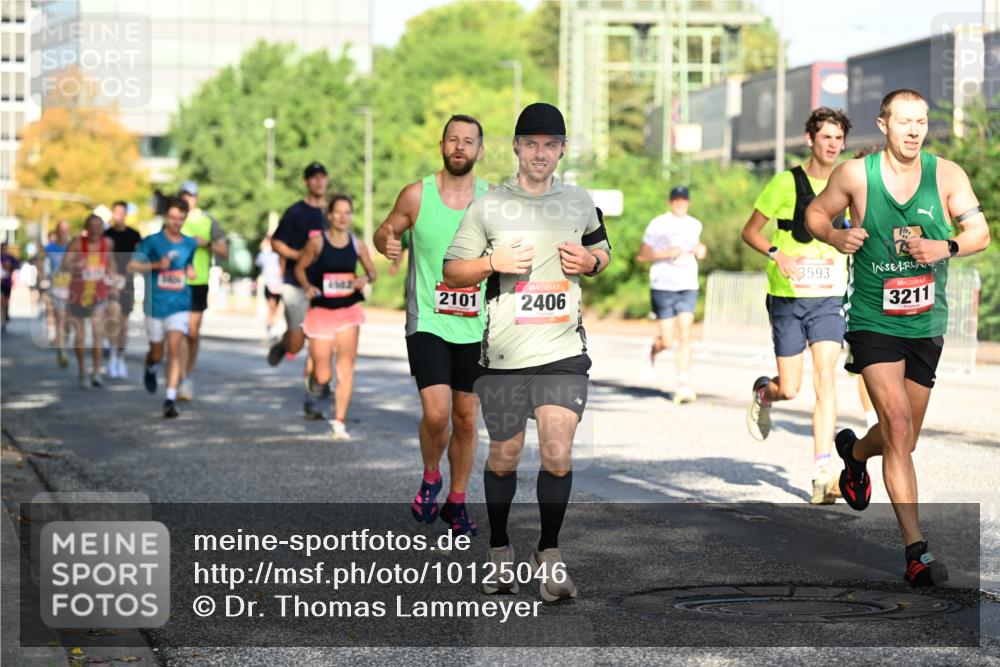 06.09.2026 - CURREX Alsterlauf Dr. Thomas Lammeyer http://msf.ph/oto/10125046 06.09.2026 09:42:40 Laufen 450, 2, 2101, 2406, 3593, 3211 meine-sportfotos.de