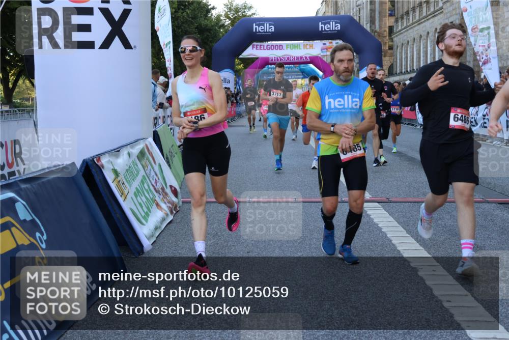 06.09.2026 - CURREX Alsterlauf Strokosch-Dieckow http://msf.ph/oto/10125059 06.09.2026 09:44:22 Ziel 2186, 2699, 3331, 3355, 3564, 3717, 4187, 4838, 4862, 4928, 5443, 5477, 5530, 5626, 5710, 5722, 5974, 6047, 6484, 6485, 6486, 8302 meine-sportfotos.de