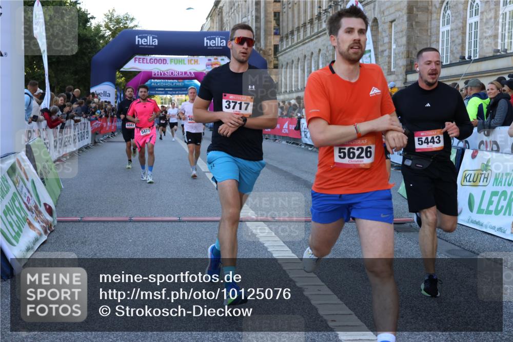 06.09.2026 - CURREX Alsterlauf Strokosch-Dieckow http://msf.ph/oto/10125076 06.09.2026 09:44:25 Ziel 2186, 3331, 3355, 3564, 3717, 4187, 4669, 4838, 4862, 4928, 5443, 5477, 5626, 5710, 5722, 5974, 6047, 6484, 6485, 6486, 8302 meine-sportfotos.de