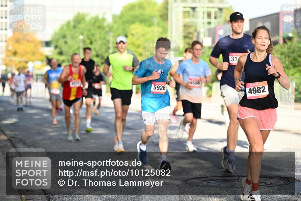 06.09.2026 - CURREX Alsterlauf Dr. Thomas Lammeyer http://msf.ph/oto/10125082 06.09.2026 09:42:43 Laufen 4586, 5926, 31, 4982 meine-sportfotos.de