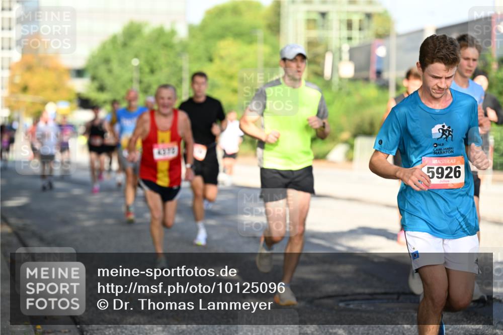 06.09.2026 - CURREX Alsterlauf Dr. Thomas Lammeyer http://msf.ph/oto/10125096 06.09.2026 09:42:45 Laufen 4332, 5926 meine-sportfotos.de