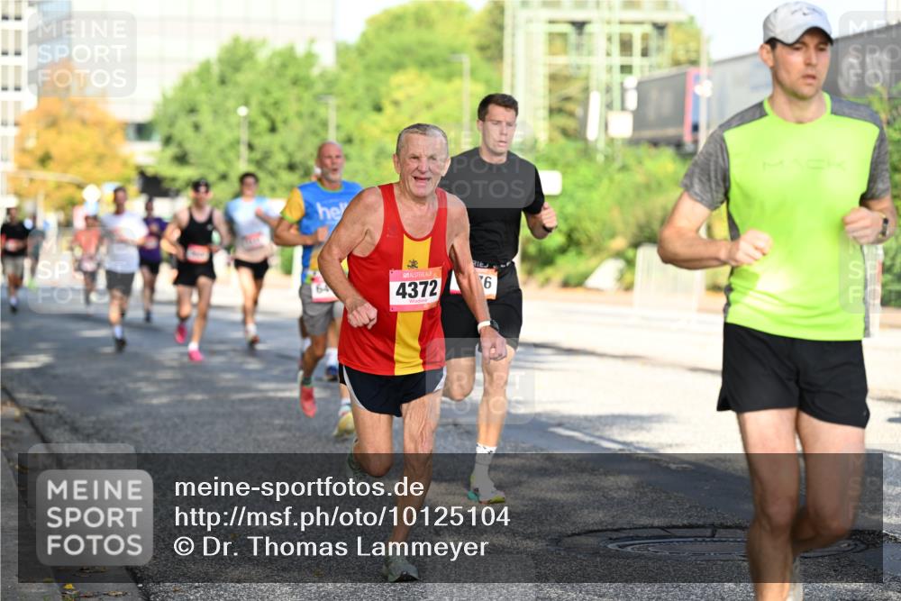 06.09.2026 - CURREX Alsterlauf Dr. Thomas Lammeyer http://msf.ph/oto/10125104 06.09.2026 09:42:46 Laufen 6, 4372, 6 meine-sportfotos.de