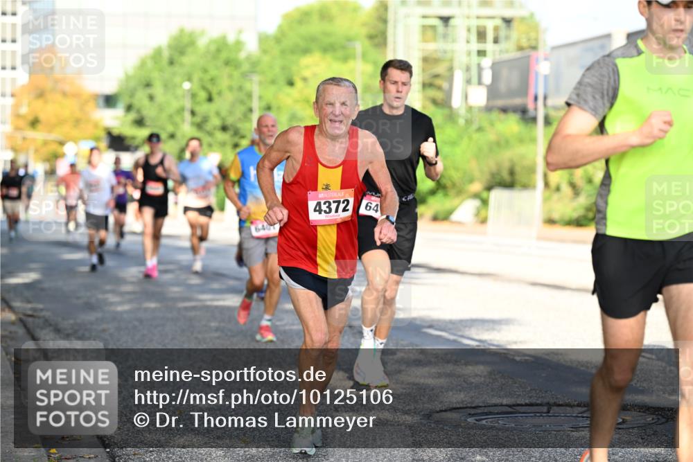 06.09.2026 - CURREX Alsterlauf Dr. Thomas Lammeyer http://msf.ph/oto/10125106 06.09.2026 09:42:46 Laufen 4372, 64 meine-sportfotos.de
