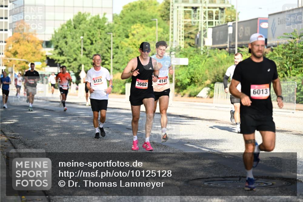 06.09.2026 - CURREX Alsterlauf Dr. Thomas Lammeyer http://msf.ph/oto/10125128 06.09.2026 09:42:49 Laufen 5123, 3602, 4141, 6013 meine-sportfotos.de