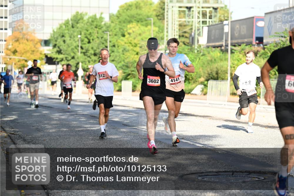 06.09.2026 - CURREX Alsterlauf Dr. Thomas Lammeyer http://msf.ph/oto/10125133 06.09.2026 09:42:49 Laufen 512, 3602, 4141, 3, 4828, 60 meine-sportfotos.de