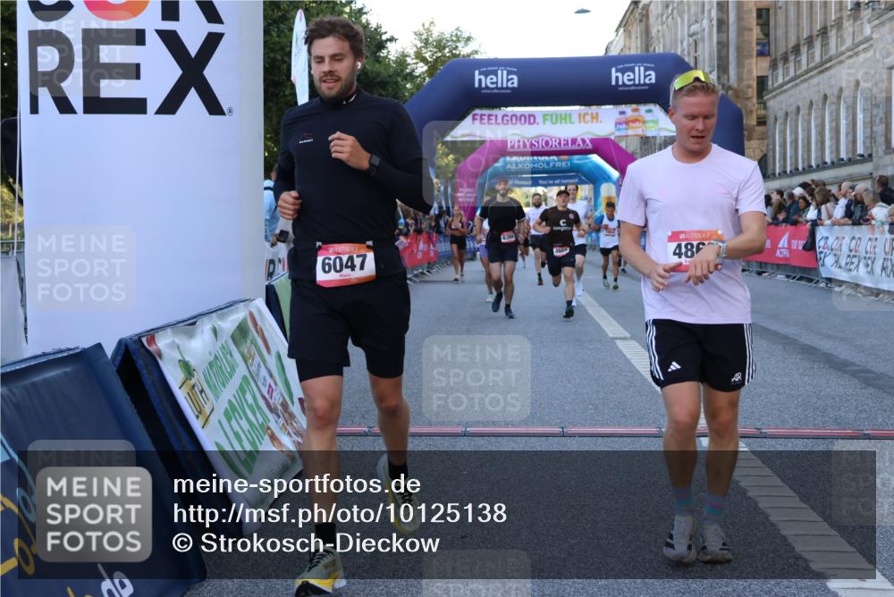 06.09.2026 - CURREX Alsterlauf Strokosch-Dieckow http://msf.ph/oto/10125138 06.09.2026 09:44:28 Ziel 2186, 2894, 3355, 3564, 3717, 4187, 4203, 4669, 4862, 5271, 5443, 5477, 5626, 5710, 5864, 5974, 6047, 6366, 6484, 6485, 6486, 8097 meine-sportfotos.de