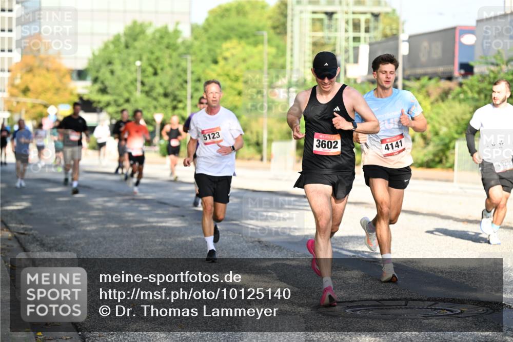 06.09.2026 - CURREX Alsterlauf Dr. Thomas Lammeyer http://msf.ph/oto/10125140 06.09.2026 09:42:50 Laufen 5123, 3602, 4141, 4828 meine-sportfotos.de