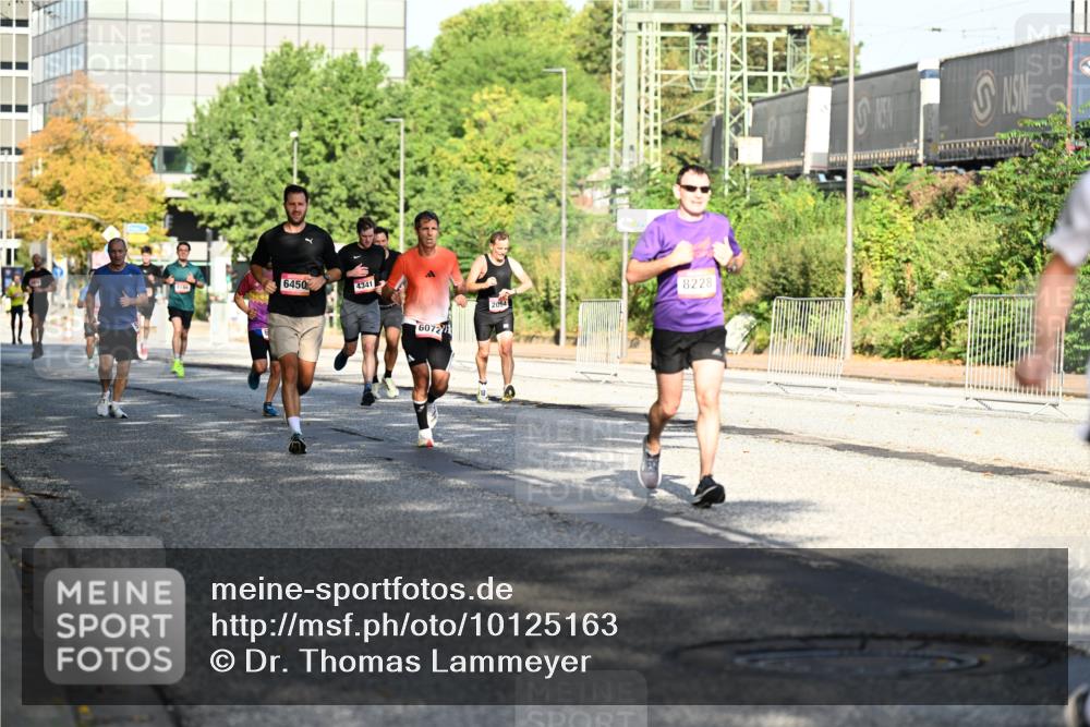 06.09.2026 - CURREX Alsterlauf Dr. Thomas Lammeyer http://msf.ph/oto/10125163 06.09.2026 09:42:52 Laufen 6450, 4341, 6072, 2054, 8228 meine-sportfotos.de