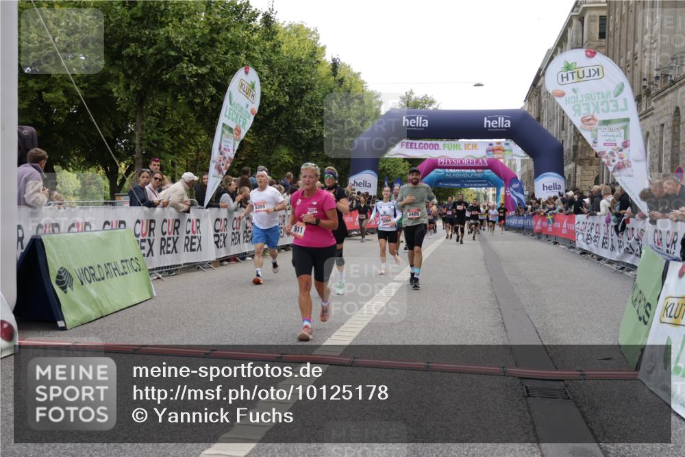 06.09.2026 - CURREX Alsterlauf Yannick Fuchs http://msf.ph/oto/10125178 06.09.2026 10:03:48 Ziel 2386, 2429, 3059, 3094, 3405, 4132, 4591, 4606, 5737, 5911, 6247, 8203, 8219 meine-sportfotos.de