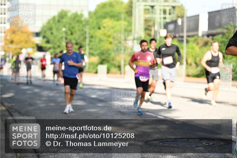 06.09.2026 - CURREX Alsterlauf Dr. Thomas Lammeyer http://msf.ph/oto/10125208 06.09.2026 09:42:57 Laufen  meine-sportfotos.de