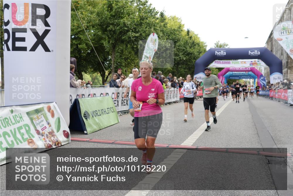 06.09.2026 - CURREX Alsterlauf Yannick Fuchs http://msf.ph/oto/10125220 06.09.2026 10:03:49 Ziel 2386, 2429, 3059, 3094, 3405, 3766, 4132, 4591, 4606, 5911, 6247, 8203, 8219 meine-sportfotos.de