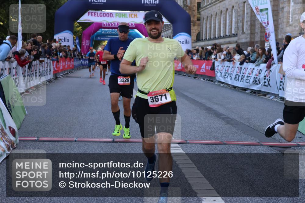 06.09.2026 - CURREX Alsterlauf Strokosch-Dieckow http://msf.ph/oto/10125226 06.09.2026 09:44:45 Ziel 2442, 3226, 3445, 3671, 3802, 3803, 4039, 5286, 5529, 6201, 8224, 8264 meine-sportfotos.de