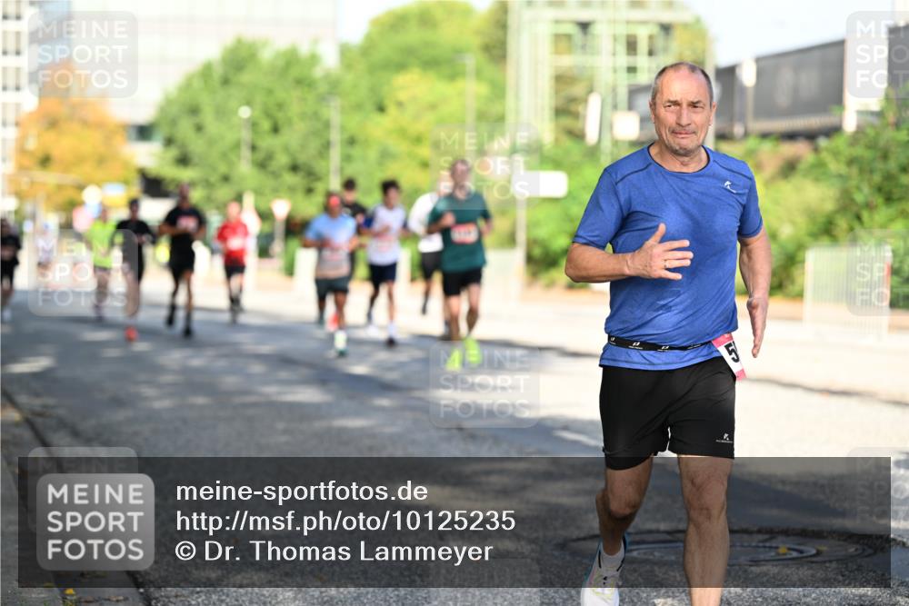 06.09.2026 - CURREX Alsterlauf Dr. Thomas Lammeyer http://msf.ph/oto/10125235 06.09.2026 09:42:59 Laufen  meine-sportfotos.de
