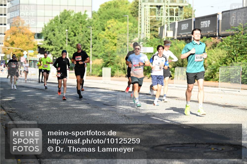 06.09.2026 - CURREX Alsterlauf Dr. Thomas Lammeyer http://msf.ph/oto/10125259 06.09.2026 09:43:02 Laufen 4870, 122, 3404, 3956, 0, 6186 meine-sportfotos.de