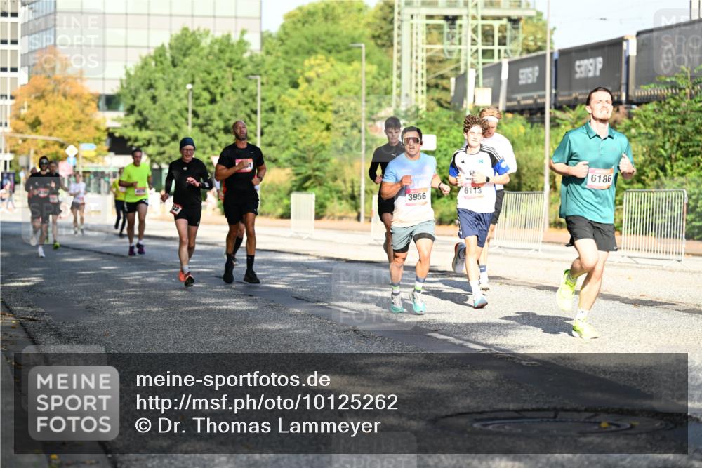 06.09.2026 - CURREX Alsterlauf Dr. Thomas Lammeyer http://msf.ph/oto/10125262 06.09.2026 09:43:02 Laufen 22, 3956, 6113, 6186 meine-sportfotos.de