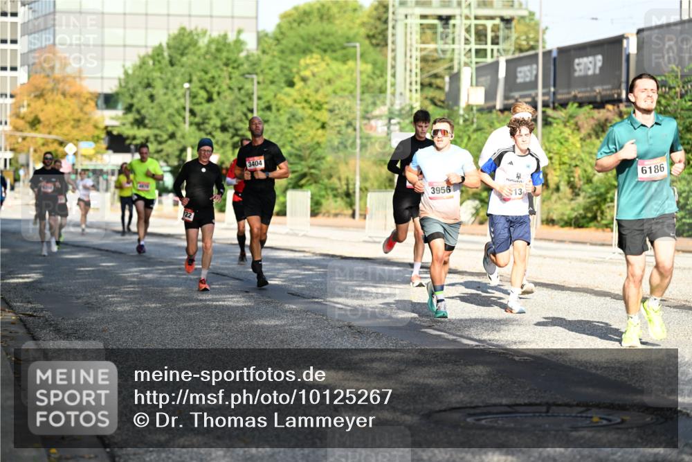 06.09.2026 - CURREX Alsterlauf Dr. Thomas Lammeyer http://msf.ph/oto/10125267 06.09.2026 09:43:02 Laufen 3404, 3956, 13, 6186 meine-sportfotos.de