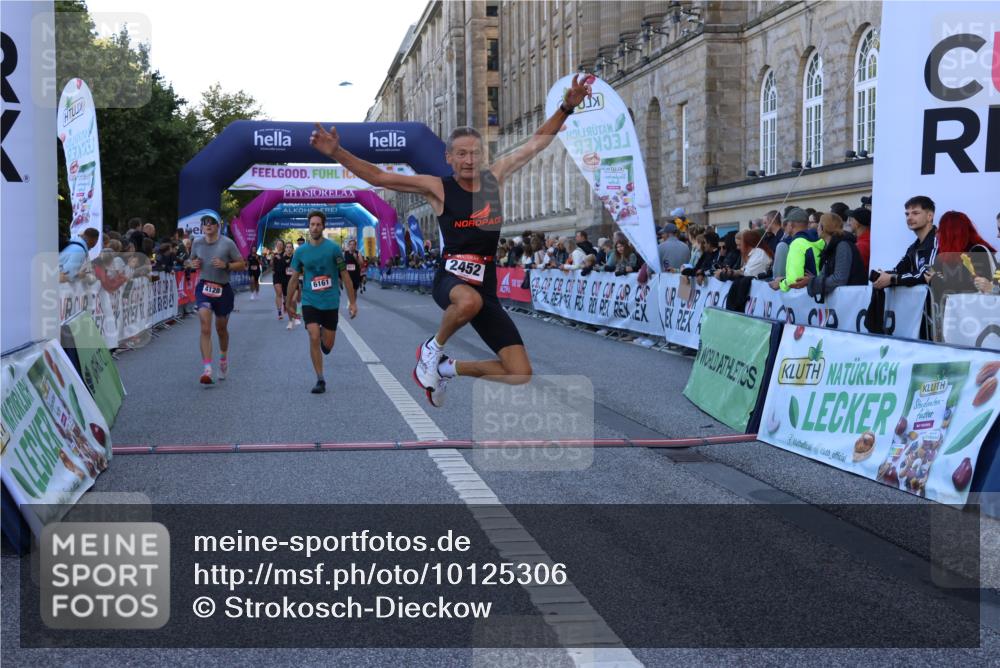 06.09.2026 - CURREX Alsterlauf Strokosch-Dieckow http://msf.ph/oto/10125306 06.09.2026 09:44:55 Ziel 2452, 2610, 3802, 3803, 4011, 4039, 4128, 5286, 5837, 6243 meine-sportfotos.de
