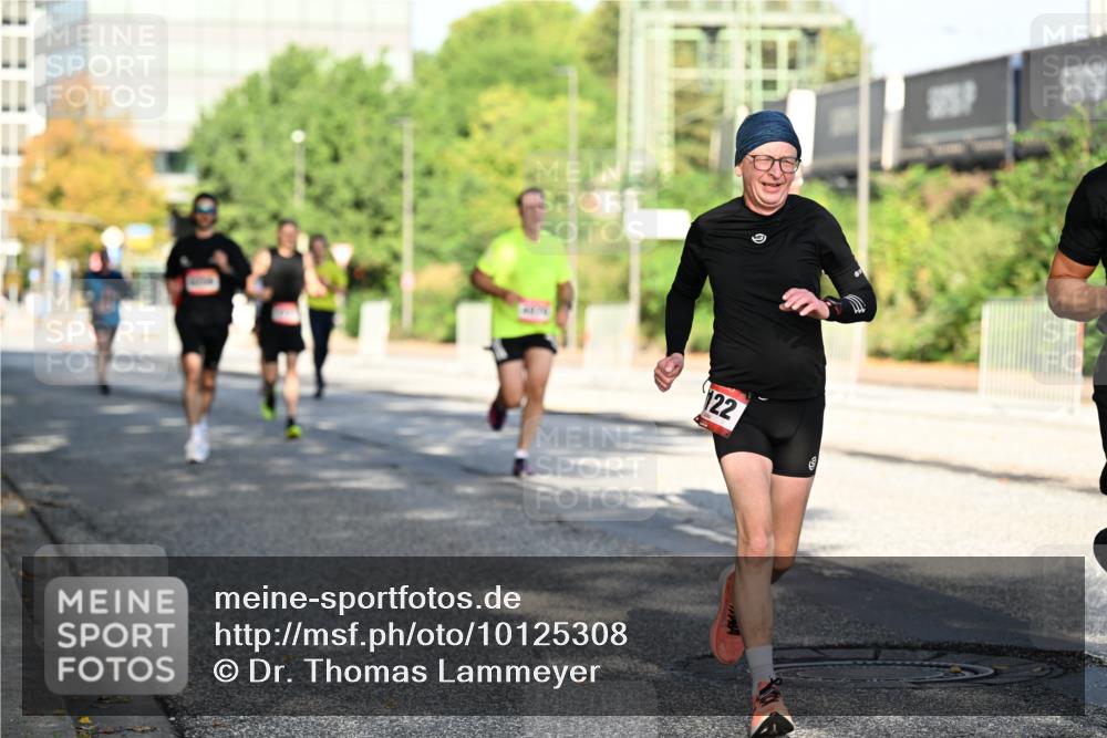 06.09.2026 - CURREX Alsterlauf Dr. Thomas Lammeyer http://msf.ph/oto/10125308 06.09.2026 09:43:07 Laufen 122 meine-sportfotos.de
