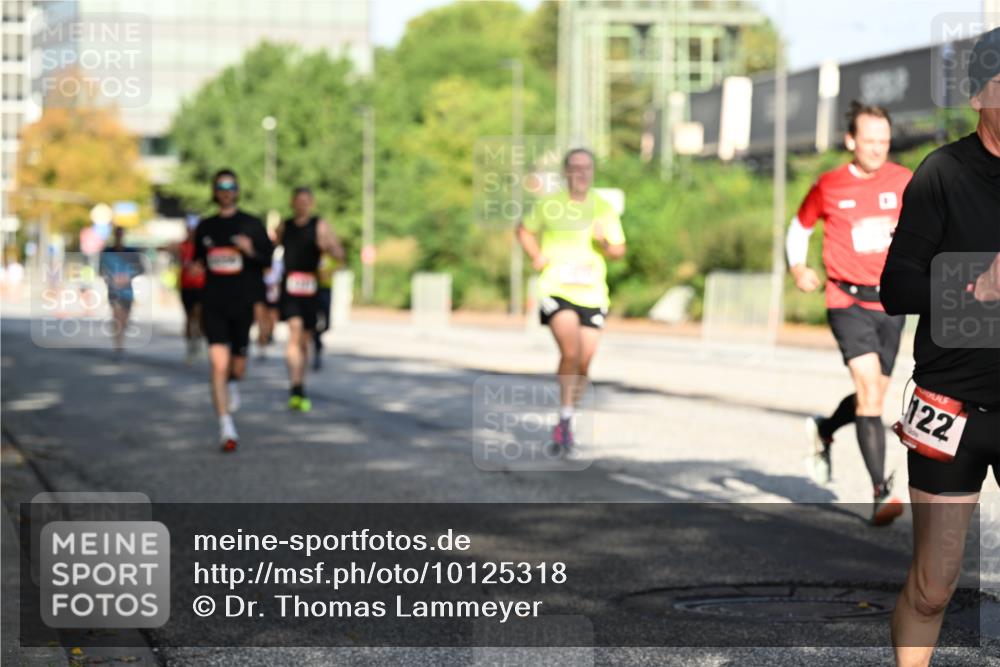 06.09.2026 - CURREX Alsterlauf Dr. Thomas Lammeyer http://msf.ph/oto/10125318 06.09.2026 09:43:07 Laufen 122 meine-sportfotos.de