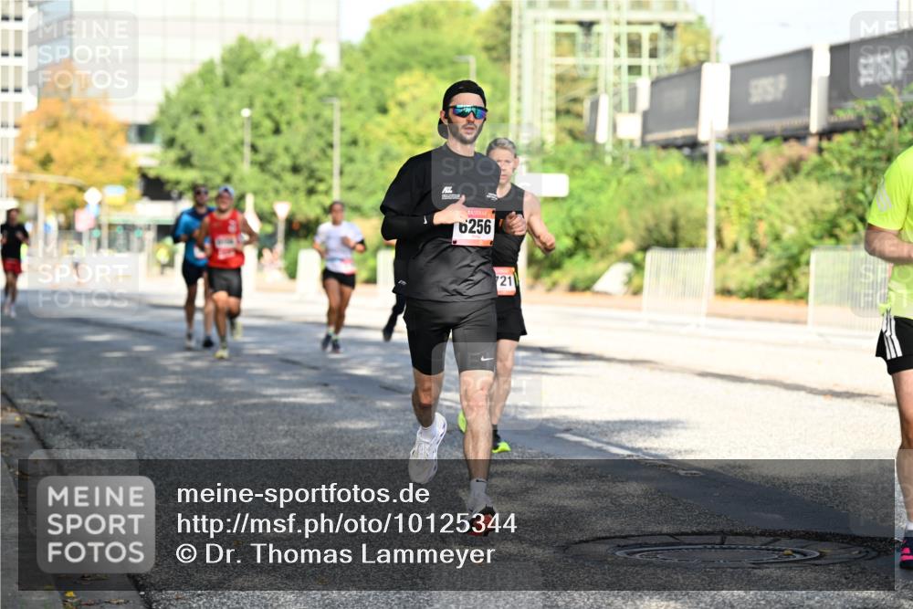 06.09.2026 - CURREX Alsterlauf Dr. Thomas Lammeyer http://msf.ph/oto/10125344 06.09.2026 09:43:10 Laufen 6256, 21, 21 meine-sportfotos.de