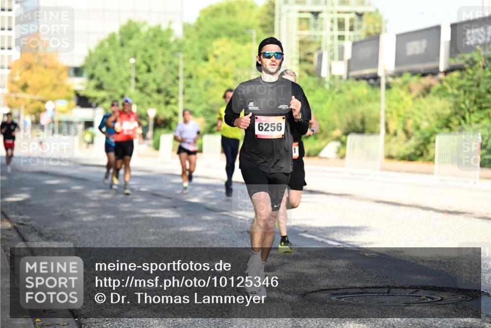 06.09.2026 - CURREX Alsterlauf Dr. Thomas Lammeyer http://msf.ph/oto/10125346 06.09.2026 09:43:10 Laufen 6256 meine-sportfotos.de