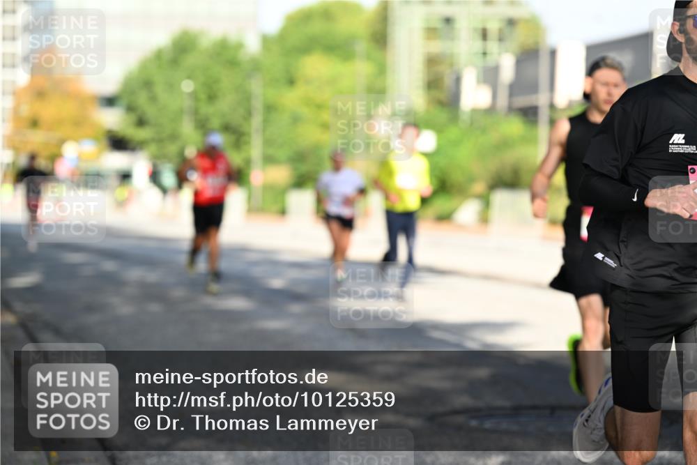 06.09.2026 - CURREX Alsterlauf Dr. Thomas Lammeyer http://msf.ph/oto/10125359 06.09.2026 09:43:11 Laufen  meine-sportfotos.de