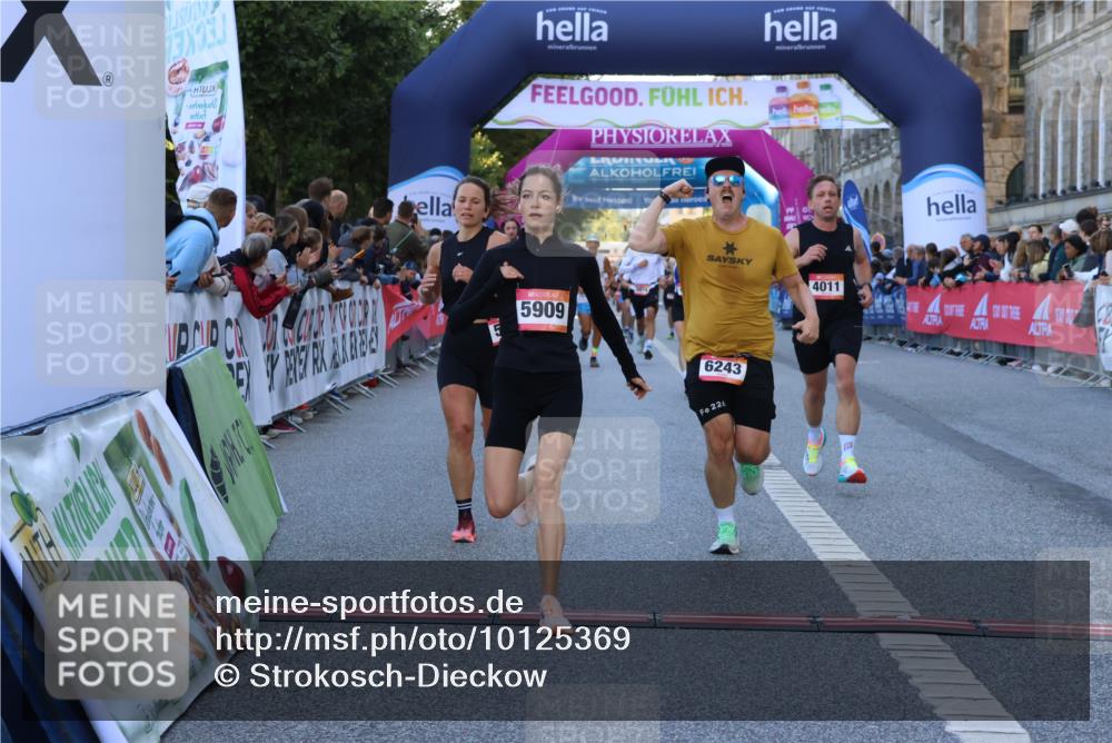 06.09.2026 - CURREX Alsterlauf Strokosch-Dieckow http://msf.ph/oto/10125369 06.09.2026 09:44:59 Ziel 2452, 3641, 3974, 4011, 4128, 5837, 6243, 6420 meine-sportfotos.de