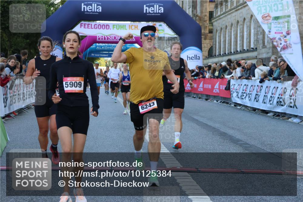 06.09.2026 - CURREX Alsterlauf Strokosch-Dieckow http://msf.ph/oto/10125384 06.09.2026 09:44:59 Ziel 2452, 3641, 3974, 4011, 4128, 5837, 6243, 6420 meine-sportfotos.de