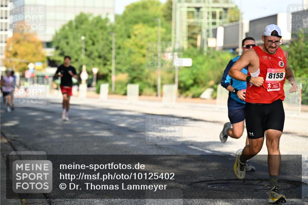 06.09.2026 - CURREX Alsterlauf Dr. Thomas Lammeyer http://msf.ph/oto/10125402 06.09.2026 09:43:15 Laufen 1, 8158 meine-sportfotos.de
