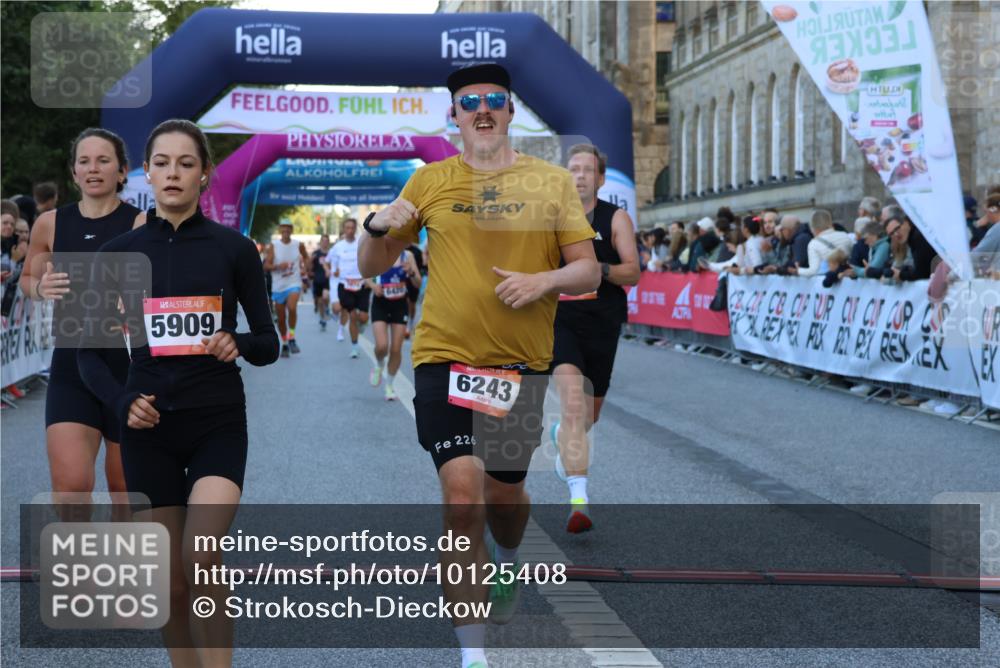 06.09.2026 - CURREX Alsterlauf Strokosch-Dieckow http://msf.ph/oto/10125408 06.09.2026 09:45:00 Ziel 2289, 2452, 3641, 3974, 4011, 4128, 5837, 6243, 6420 meine-sportfotos.de