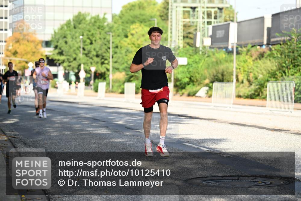 06.09.2026 - CURREX Alsterlauf Dr. Thomas Lammeyer http://msf.ph/oto/10125410 06.09.2026 09:43:19 Laufen  meine-sportfotos.de